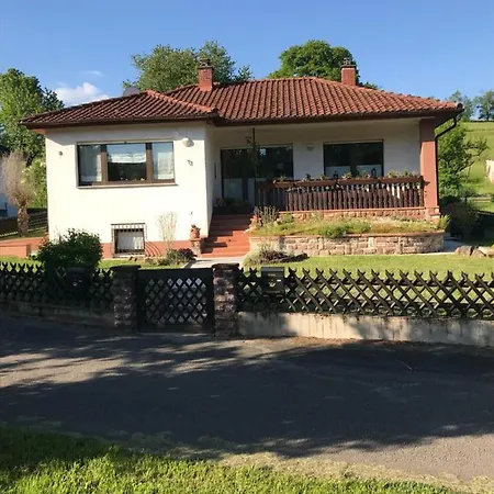 Semesterbostad Anita Am Radweg *